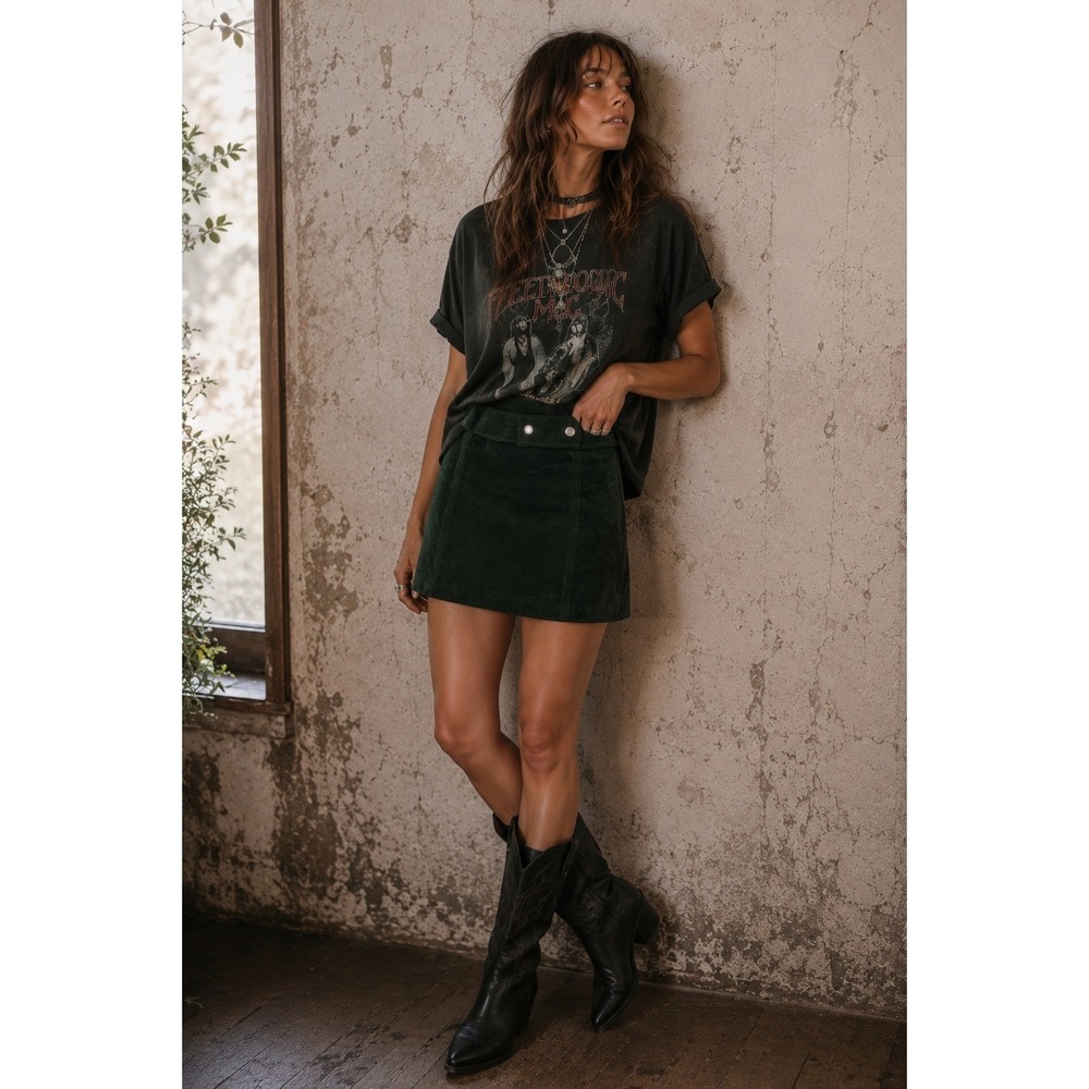 Zara Woman Dark Green Suede leather Mini Skirt A-Line Snap Waist Forest Green XS